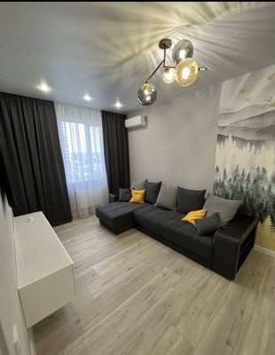 Сдам однокомнатную (1-комн.) квартиру, Крымской весны ул, 5к5, Симферополь г