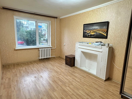 Продам двухкомнатную (2-комн.) квартиру, Военный городок ул, 89, Тихорецк г