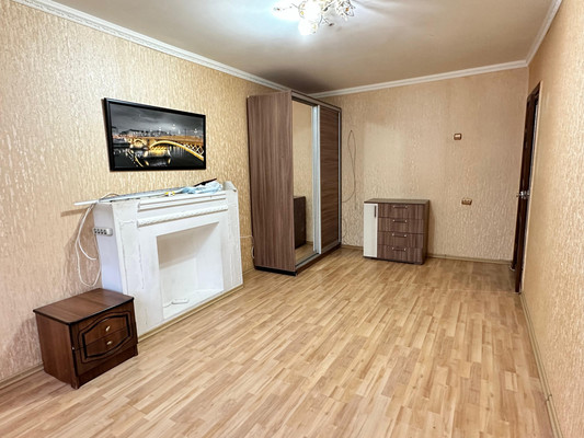 Продам двухкомнатную (2-комн.) квартиру, Военный городок ул, 89, Тихорецк г