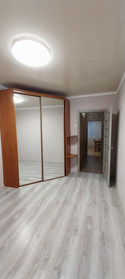 Продам двухкомнатную (2-комн.) квартиру, 250-летия Челябинска ул, 17, Челябинск г