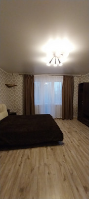 Продам двухкомнатную (2-комн.) квартиру, 250-летия Челябинска ул, 17, Челябинск г