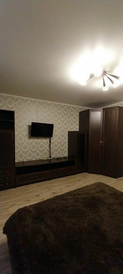 Продам двухкомнатную (2-комн.) квартиру, 250-летия Челябинска ул, 17, Челябинск г