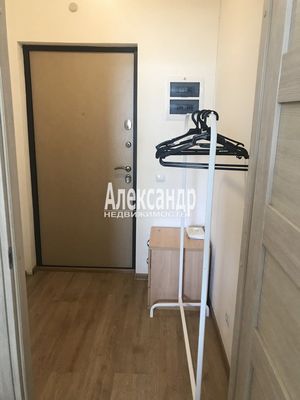 Продам многокомнатную квартиру, Шувалова ул, 27/7, Мурино п