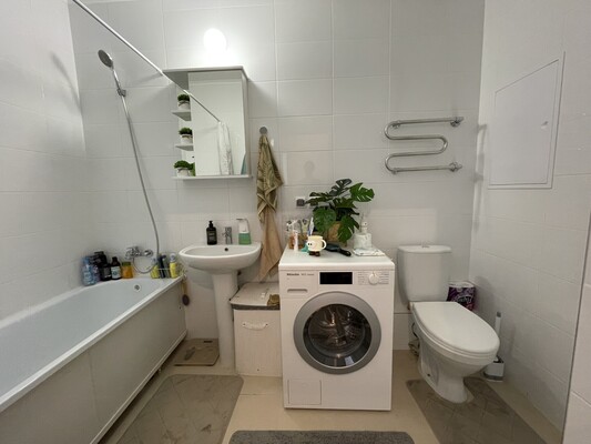 Продам однокомнатную (1-комн.) квартиру, Римского-Корсакова ул, 11к7, Москва г