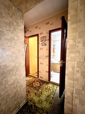 Продам двухкомнатную (2-комн.) квартиру, Зюзинская ул, 4к3, Москва г