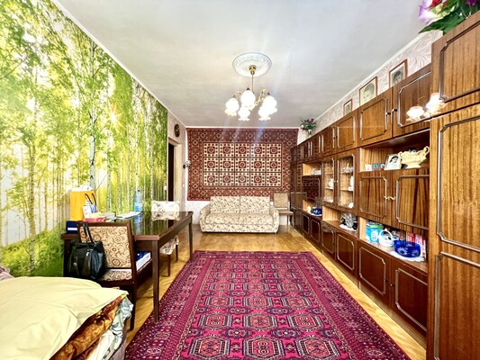 Продам двухкомнатную (2-комн.) квартиру, Зюзинская ул, 4к3, Москва г