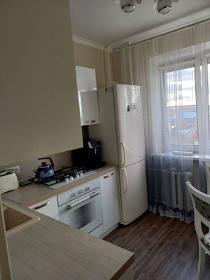 Продам двухкомнатную (2-комн.) квартиру, Великой Победы б-р, 24, Волгодонск г