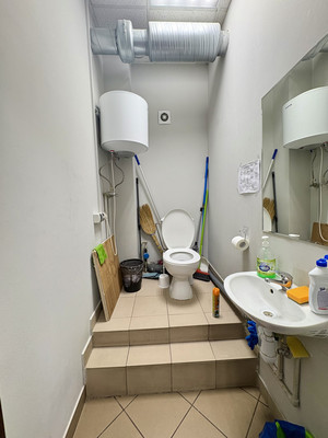 Сдам коммерческое помещение 52 м2, Мира пр-кт, 66-68, Калининград г