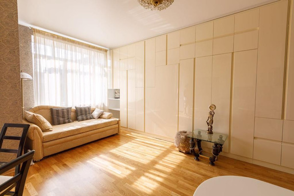 Продам двухкомнатную (2-комн.) квартиру, Липовый парк ул, 5к1, Коммунарка п