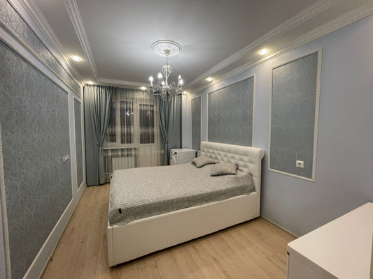 Продам трехкомнатную (3-комн.) квартиру, Жмайлова ул, 4Е, Ростов-на-Дону г
