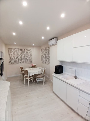 Продам двухкомнатную (2-комн.) квартиру, Матросова ул, 35, Ростов-на-Дону г