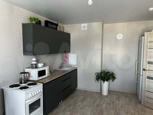 Продам двухкомнатную (2-комн.) квартиру, Имени Владимира Бута ул, 8, Новороссийск г