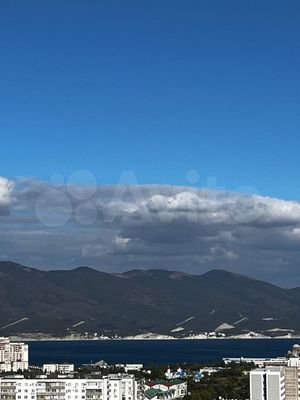 Продам двухкомнатную (2-комн.) квартиру, Имени Владимира Бута ул, 8, Новороссийск г