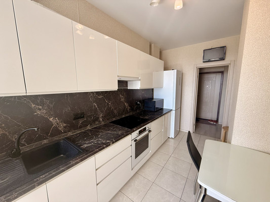 Продам однокомнатную (1-комн.) квартиру, Еременко ул, 100/70, Ростов-на-Дону г