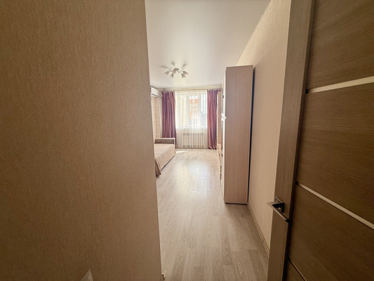 Продам однокомнатную (1-комн.) квартиру, Еременко ул, 100/70, Ростов-на-Дону г