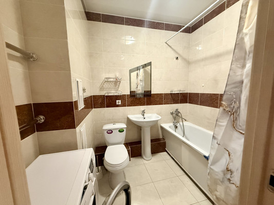 Продам однокомнатную (1-комн.) квартиру, Еременко ул, 100/70, Ростов-на-Дону г