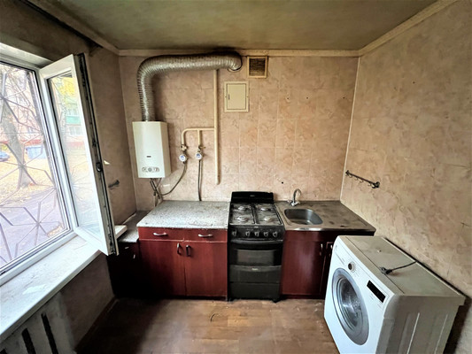 Продам двухкомнатную (2-комн.) квартиру, Ново-Советская ул, 93, Брянск г