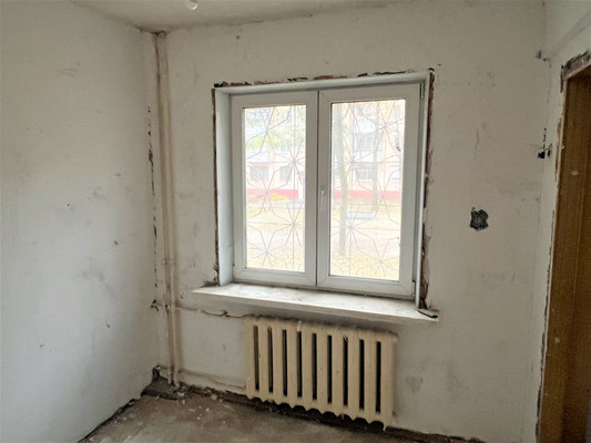 Продам двухкомнатную (2-комн.) квартиру, Ново-Советская ул, 93, Брянск г