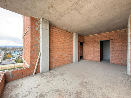 Продам трехкомнатную (3-комн.) квартиру, Атажукина ул, 3, Нальчик г