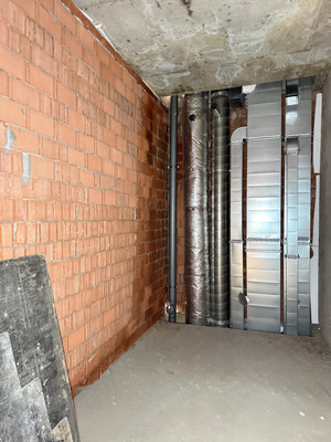 Продам трехкомнатную (3-комн.) квартиру, Атажукина ул, 3, Нальчик г