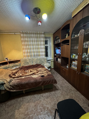 Продам двухкомнатную (2-комн.) квартиру, Шаронова ул, 32, Ишим г