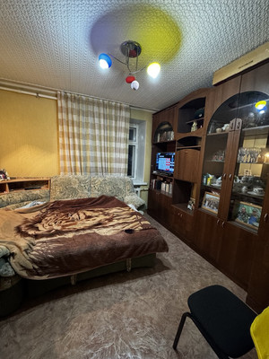 Продам двухкомнатную (2-комн.) квартиру, Шаронова ул, 32, Ишим г