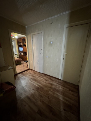 Продам двухкомнатную (2-комн.) квартиру, Шаронова ул, 32, Ишим г