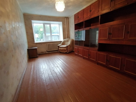 Продам трехкомнатную (3-комн.) квартиру, 40 лет Победы ул, 22, Ишим г