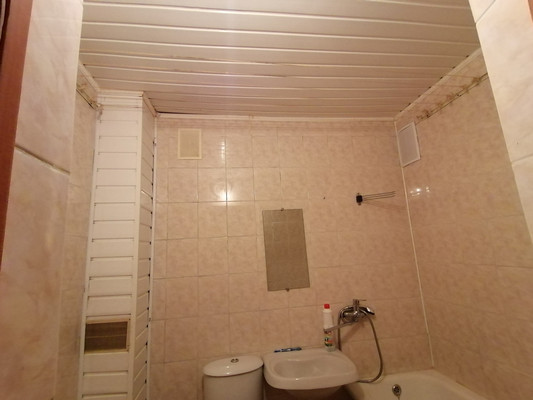 Продам трехкомнатную (3-комн.) квартиру, 40 лет Победы ул, 22, Ишим г