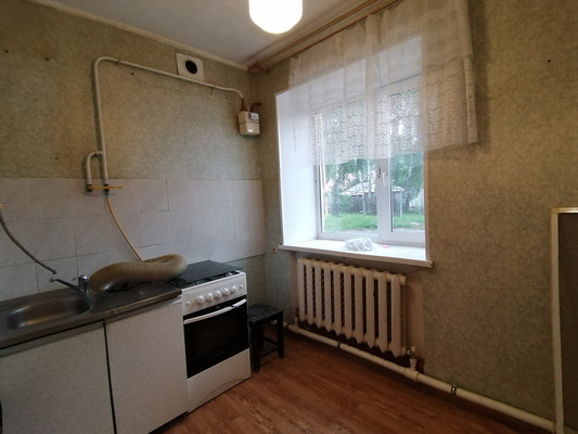 Продам трехкомнатную (3-комн.) квартиру, 40 лет Победы ул, 22, Ишим г