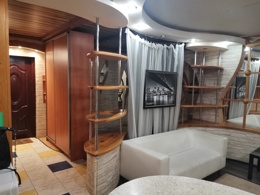 Продам двухкомнатную (2-комн.) квартиру, Кунарская ул, 63, Екатеринбург г