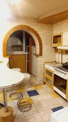 Продам двухкомнатную (2-комн.) квартиру, Кунарская ул, 63, Екатеринбург г