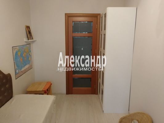 Продам двухкомнатную (2-комн.) квартиру, Республиканская ул, 18к2, Санкт-Петербург г