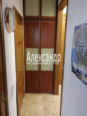 Продам двухкомнатную (2-комн.) квартиру, Республиканская ул, 18к2, Санкт-Петербург г