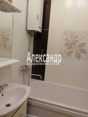 Продам двухкомнатную (2-комн.) квартиру, Республиканская ул, 18к2, Санкт-Петербург г