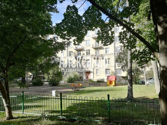 Продам двухкомнатную (2-комн.) квартиру, Республиканская ул, 18к2, Санкт-Петербург г