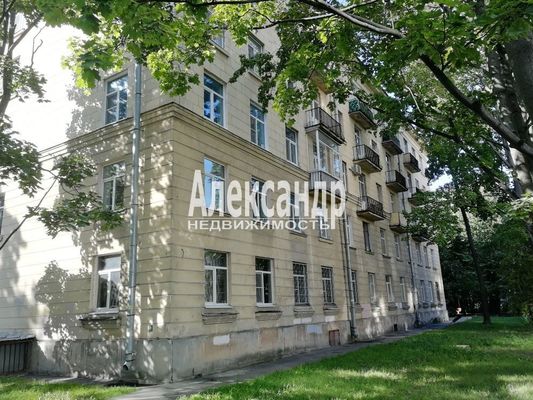 Продам двухкомнатную (2-комн.) квартиру, Республиканская ул, 18к2, Санкт-Петербург г