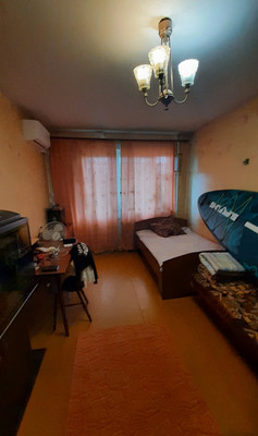 Продам однокомнатную (1-комн.) квартиру, Героев Сталинграда ул, 25, Симферополь г