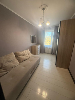 Продам двухкомнатную (2-комн.) квартиру, Байкальская ул, 182, Иркутск г