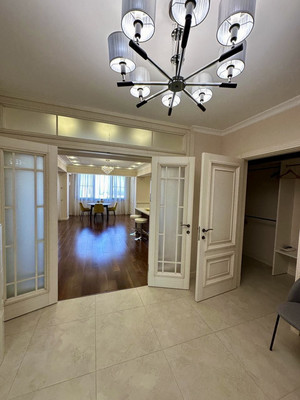 Продам трехкомнатную (3-комн.) квартиру, Пирогова (Центральный р-н) ул, 44к1, Сочи г