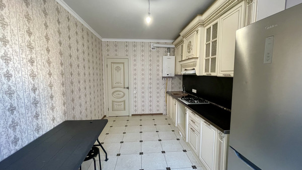 Продам двухкомнатную (2-комн.) квартиру, Шоссейная ул, 70/1к2, Яблоновский пгт