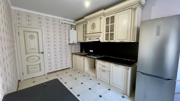 Продам двухкомнатную (2-комн.) квартиру, Шоссейная ул, 70/1к2, Яблоновский пгт
