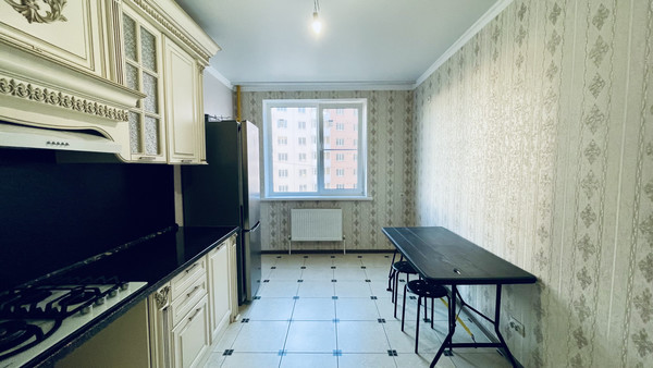 Продам двухкомнатную (2-комн.) квартиру, Шоссейная ул, 70/1к2, Яблоновский пгт