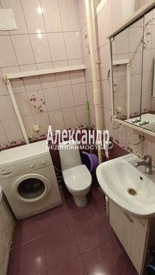 Продам двухкомнатную (2-комн.) квартиру, Тихорецкий пр-кт, 18, Санкт-Петербург г