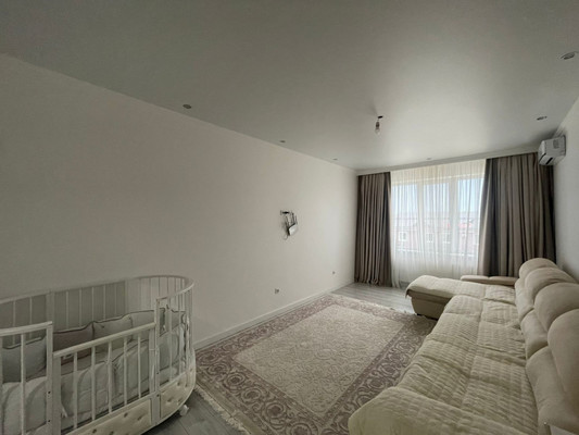 Продам трехкомнатную (3-комн.) квартиру, Шогенова ул, 75, Нальчик г