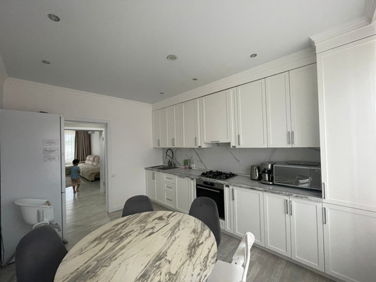 Продам трехкомнатную (3-комн.) квартиру, Шогенова ул, 75, Нальчик г