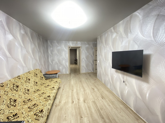 Продам трехкомнатную (3-комн.) квартиру, Королева ул, 32, Воткинск г