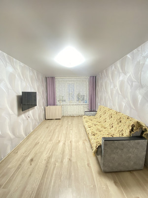 Продам трехкомнатную (3-комн.) квартиру, Королева ул, 32, Воткинск г