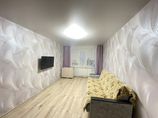 Продам трехкомнатную (3-комн.) квартиру, Королева ул, 32, Воткинск г