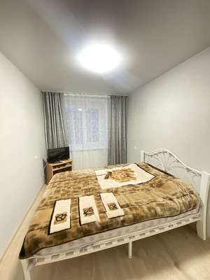 Продам трехкомнатную (3-комн.) квартиру, Королева ул, 32, Воткинск г